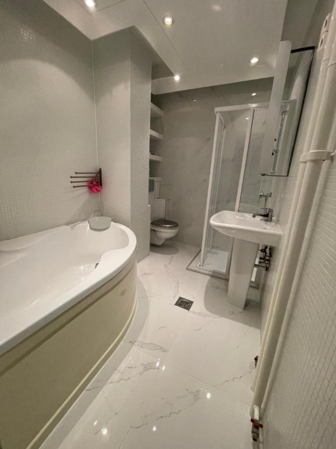 Ruben Apartman City Center Debrecen Exterior foto